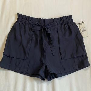 Black Tape Navy Paper Bag Shorts Size Medium NWT